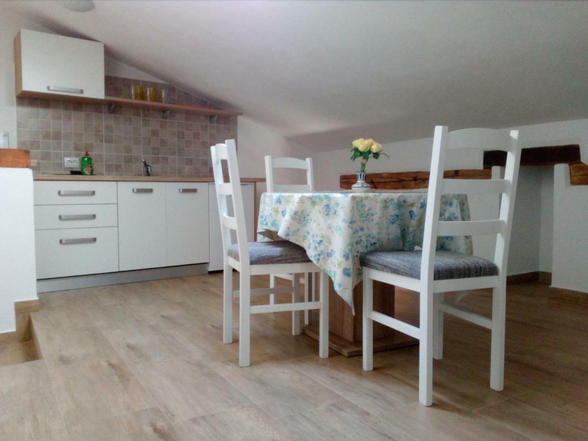 Apartment Elena Bale Zewnętrze zdjęcie