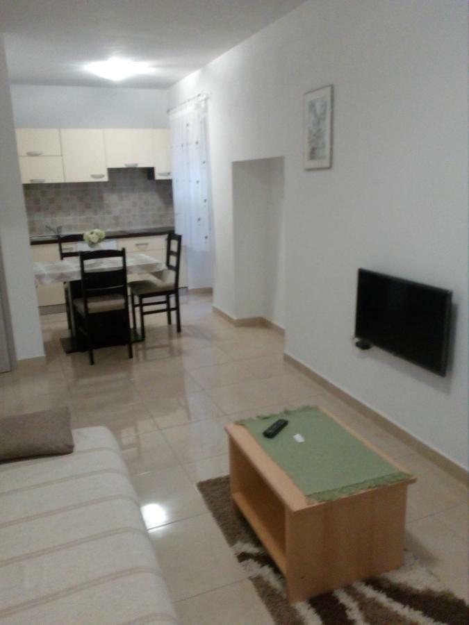 Apartment Elena Bale Zewnętrze zdjęcie