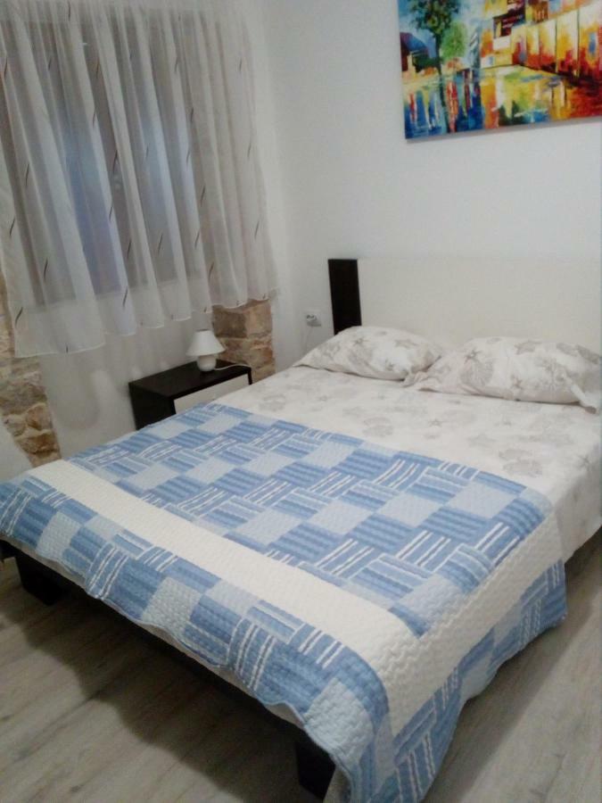 Apartment Elena Bale Zewnętrze zdjęcie